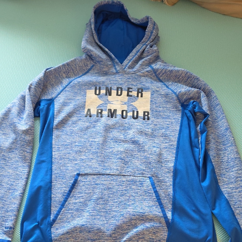 1Under Armour Womens Heathered Blue Hoodie